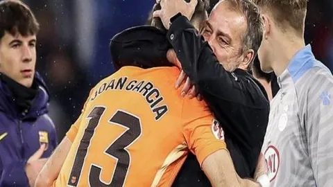 东契奇连续四场得分30+，创湖人后卫新纪录，继科比后首人