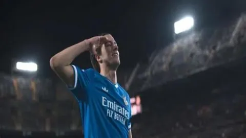 昨日对决：德甲双雄联手霸占红牛赛场，战绩亮眼8胜5负引关注